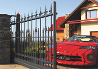Self-supporting gates